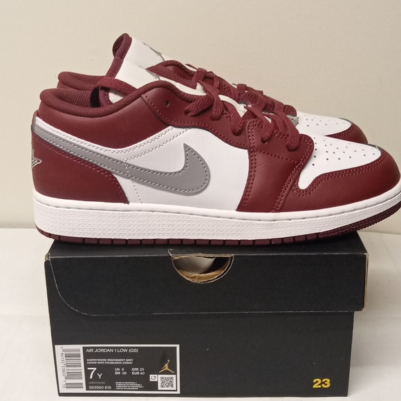 Air Jordan 1 Low (GS) - Picture 6 of 13
